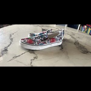 Vans Multicolor Logo